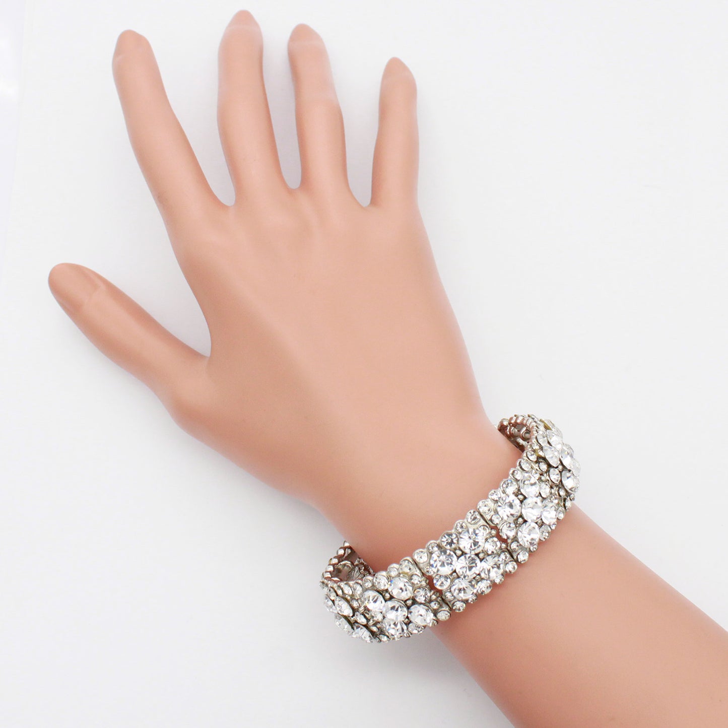 Lavencious Round Shape Rhinestones Elastic Stretch Bracelet Party Jewelry for Women 7"(Silver Clear)