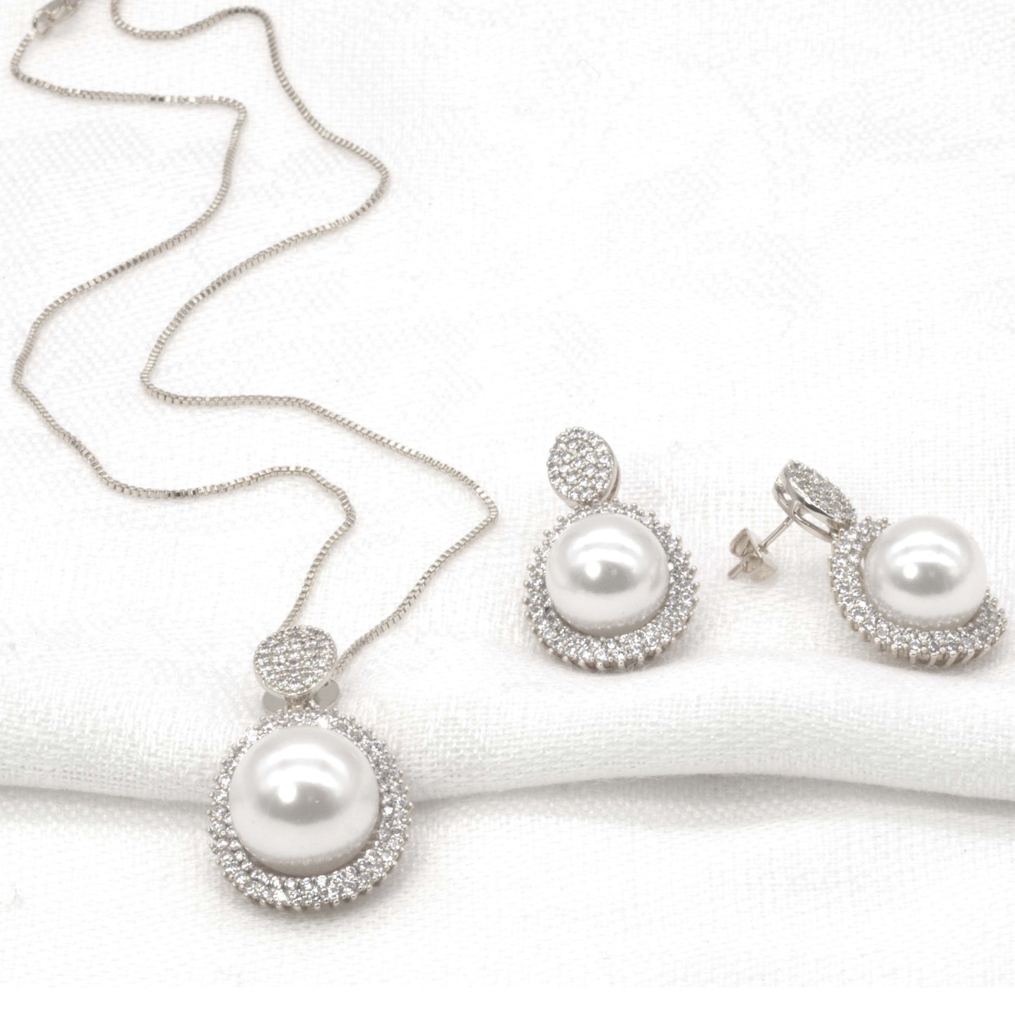 Pearl Pendant Necklace with AAA Cubic Zirconia, Rhodium Plated (Necklace Only)